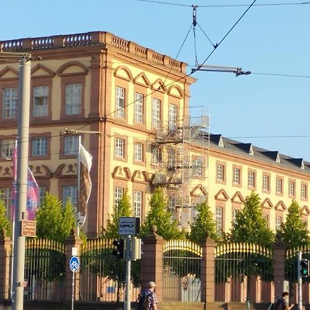 Denkmalschutz Stadthaus Zimmer 1 Im Mannheim Quadrat Eksteriør bilde