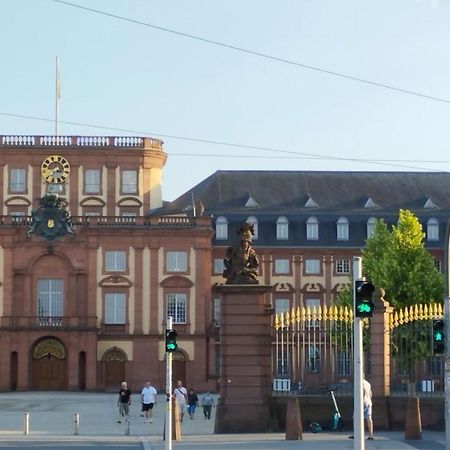 Denkmalschutz Stadthaus Zimmer 1 Im Mannheim Quadrat Eksteriør bilde